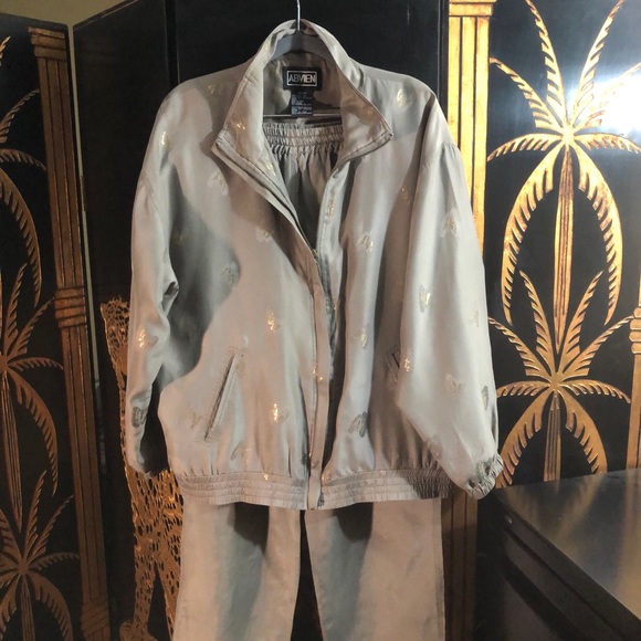 Fawn and Gold Silk Pants Suit- Size Large - Picture 2 of 3